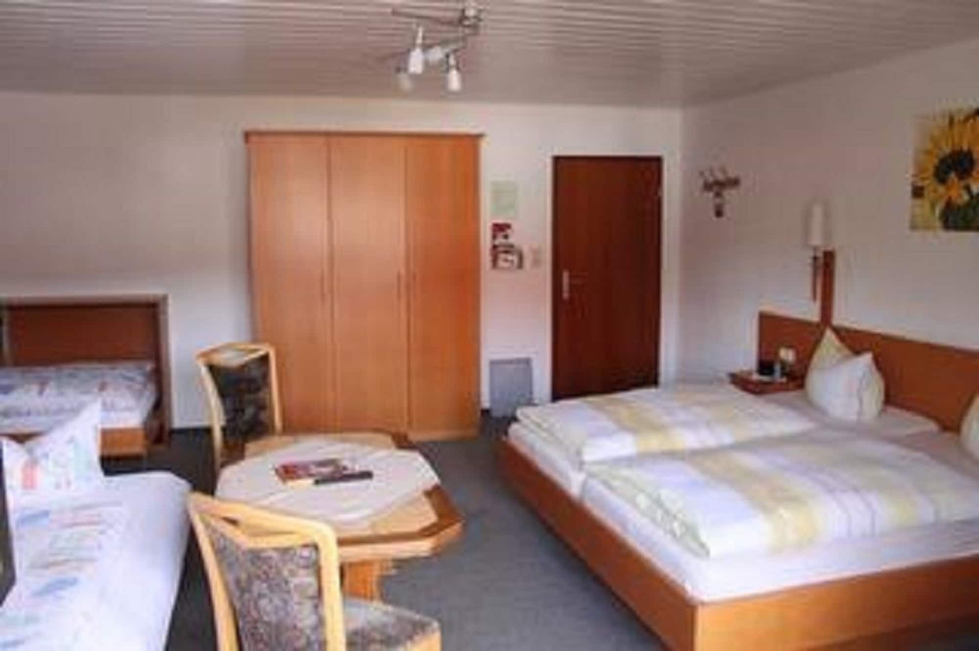 Landgasthof Sauer Guest house Willingen (Upland)